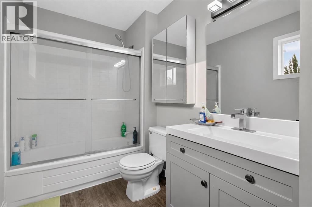 4 Hunterhorn Gate NE, Calgary, Alberta  T2K 6H3 - Photo 17 - A2332466