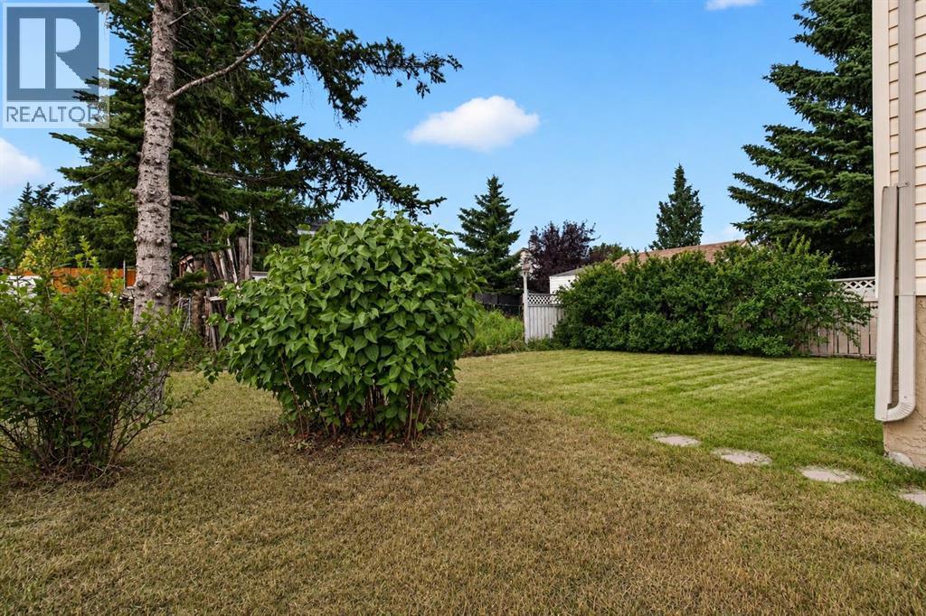4 Hunterhorn Gate NE, Calgary, Alberta  T2K 6H3 - Photo 33 - A2332466