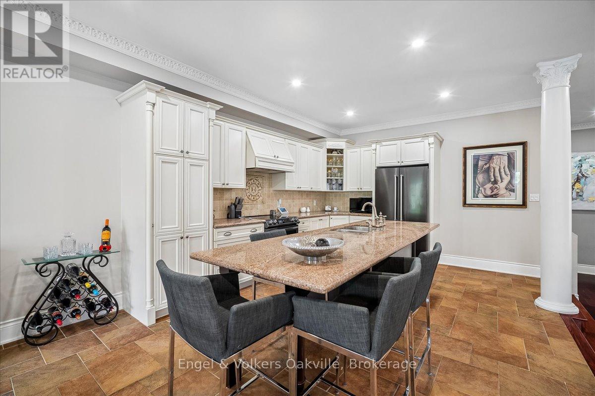 5113 Celebration Drive, Mississauga, Ontario  L5M 8B3 - Photo 4 - W13633754