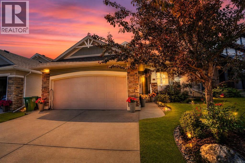92 Sunset Circle, Cochrane, Alberta  T4C 0C4 - Photo 1 - A2332906
