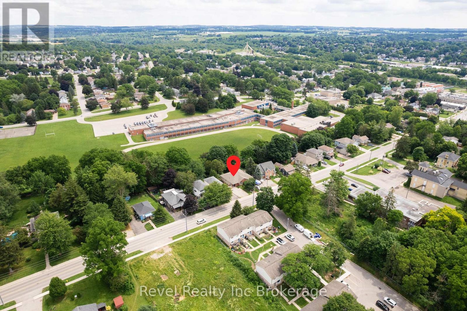 234 Thames Street N, Ingersoll, Ontario  N5C 3E4 - Photo 2 - X13633566