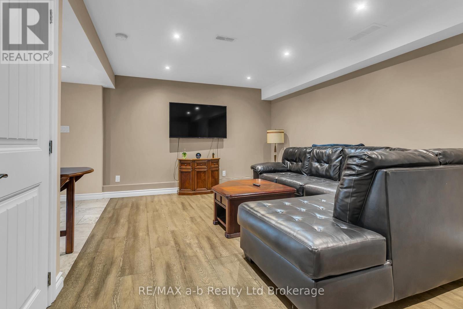 54 Pebble Beach Court, Woodstock, Ontario  N4S 8X2 - Photo 23 - X13633828