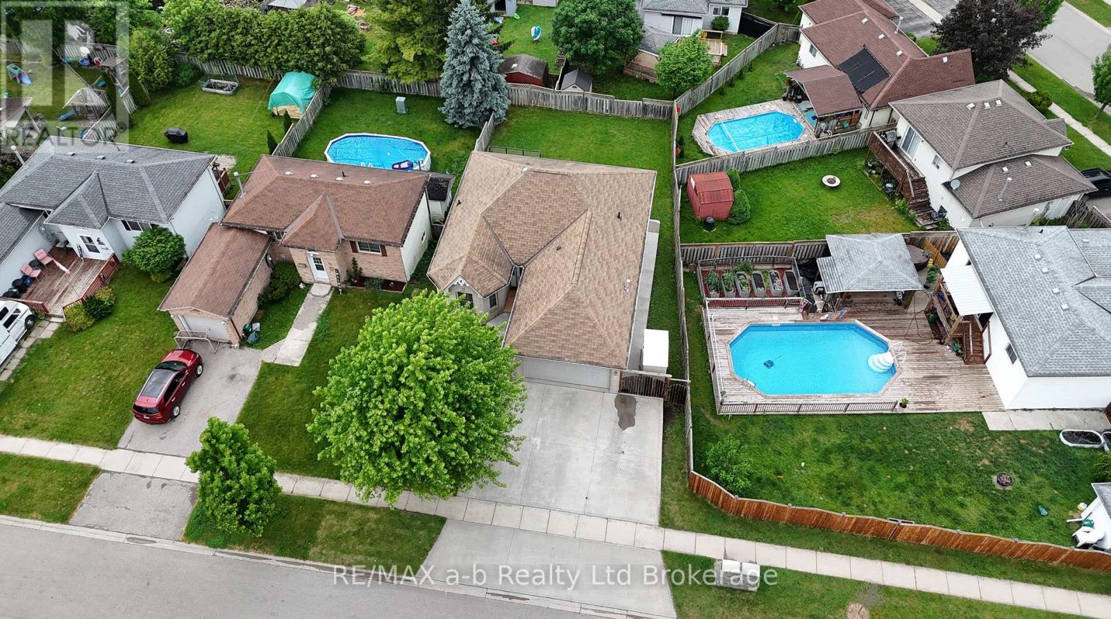 54 Pebble Beach Court, Woodstock, Ontario  N4S 8X2 - Photo 3 - X13633828