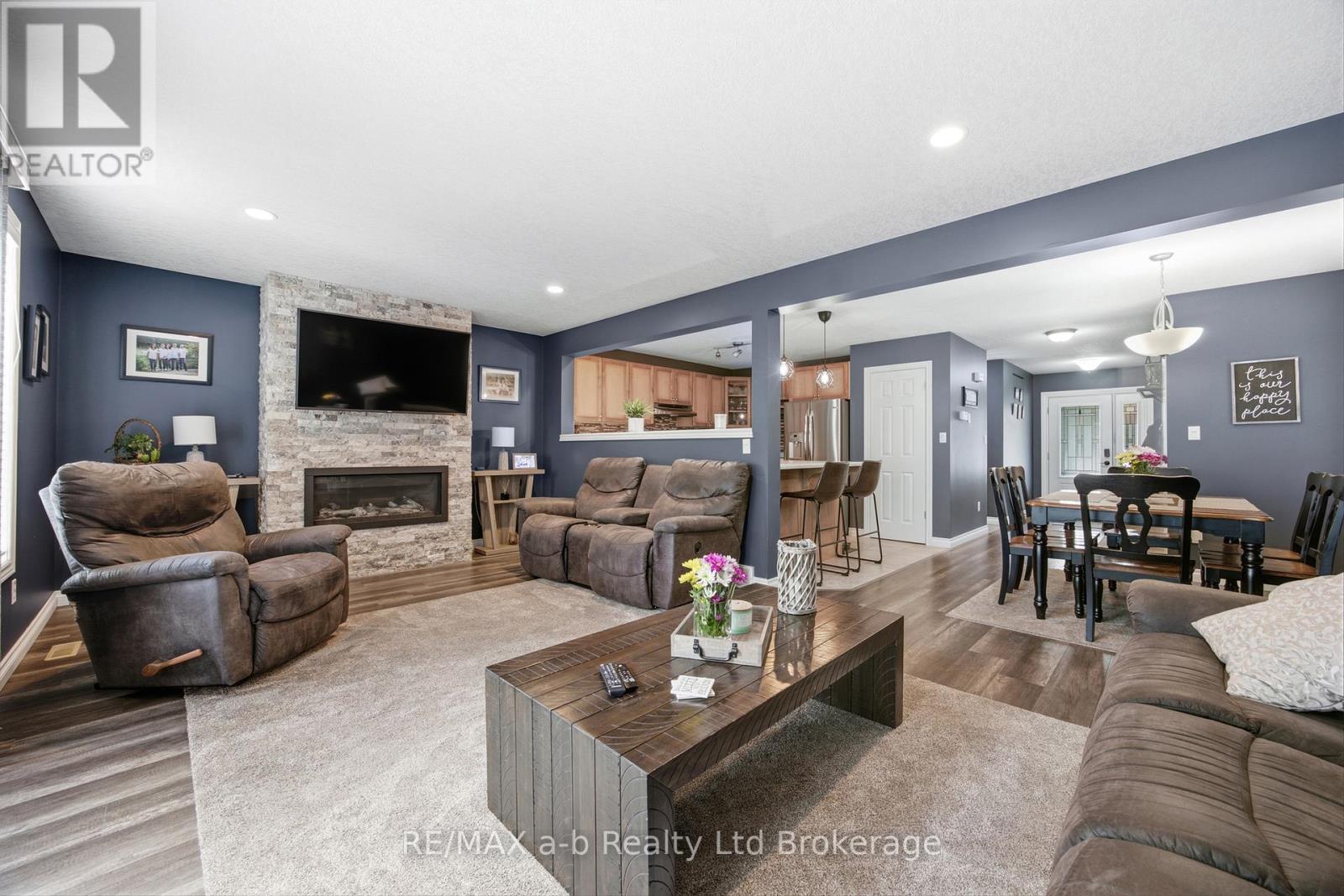 507 Hummingbird Crescent, Woodstock, Ontario  N4T 1V9 - Photo 7 - X13633832