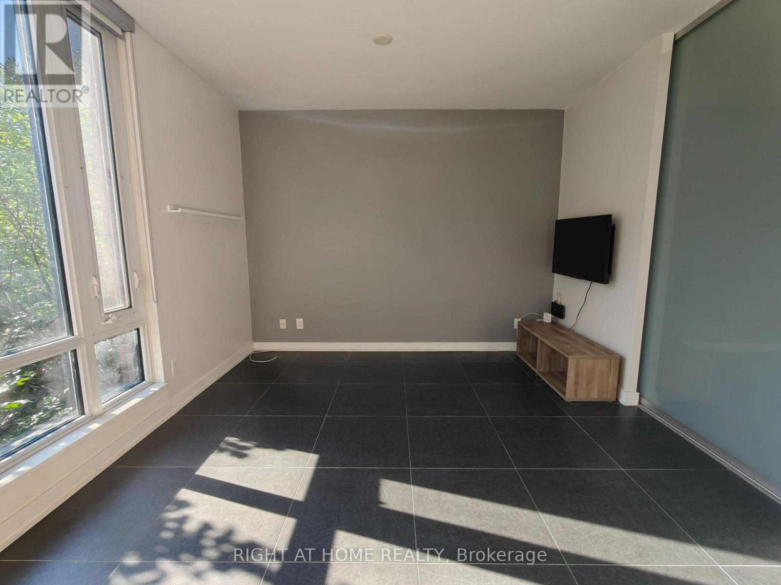 310 - 3 Market Street, Toronto, Ontario  M5E 0A3 - Photo 6 - C13631918