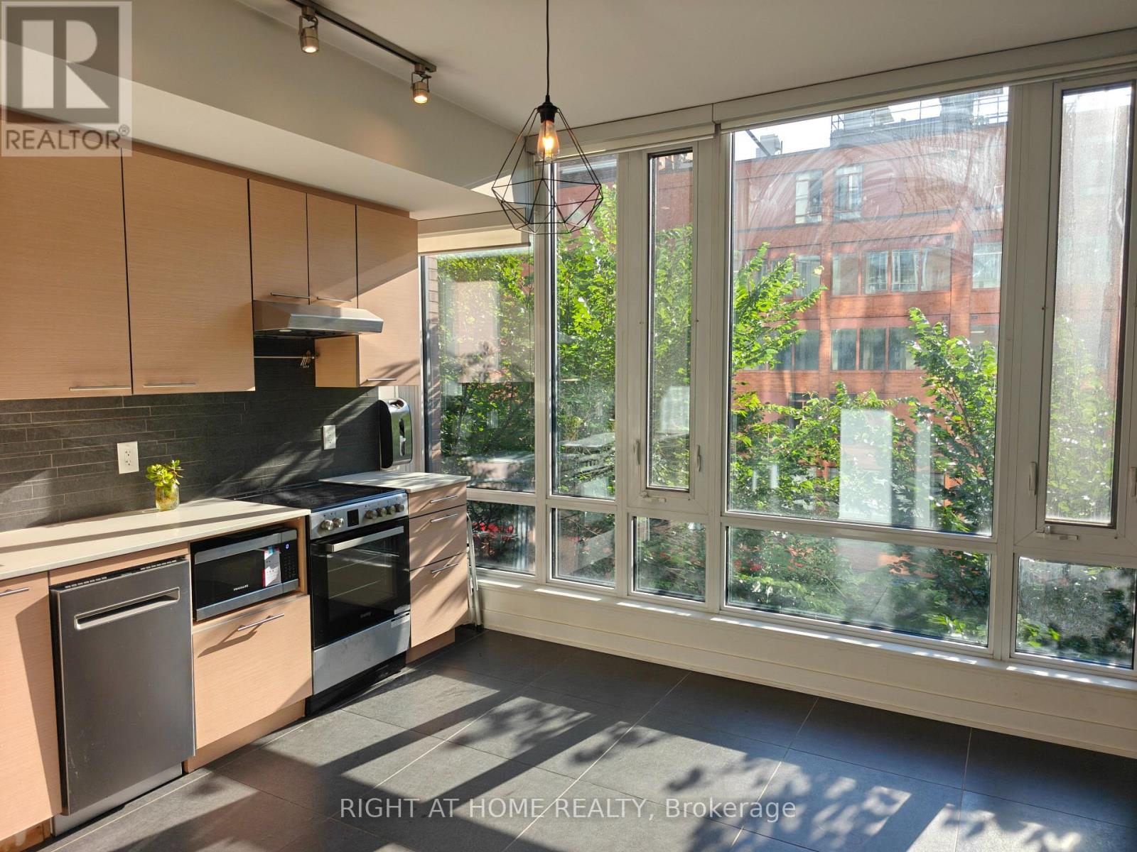 310 - 3 Market Street, Toronto, Ontario  M5E 0A3 - Photo 4 - C13631918