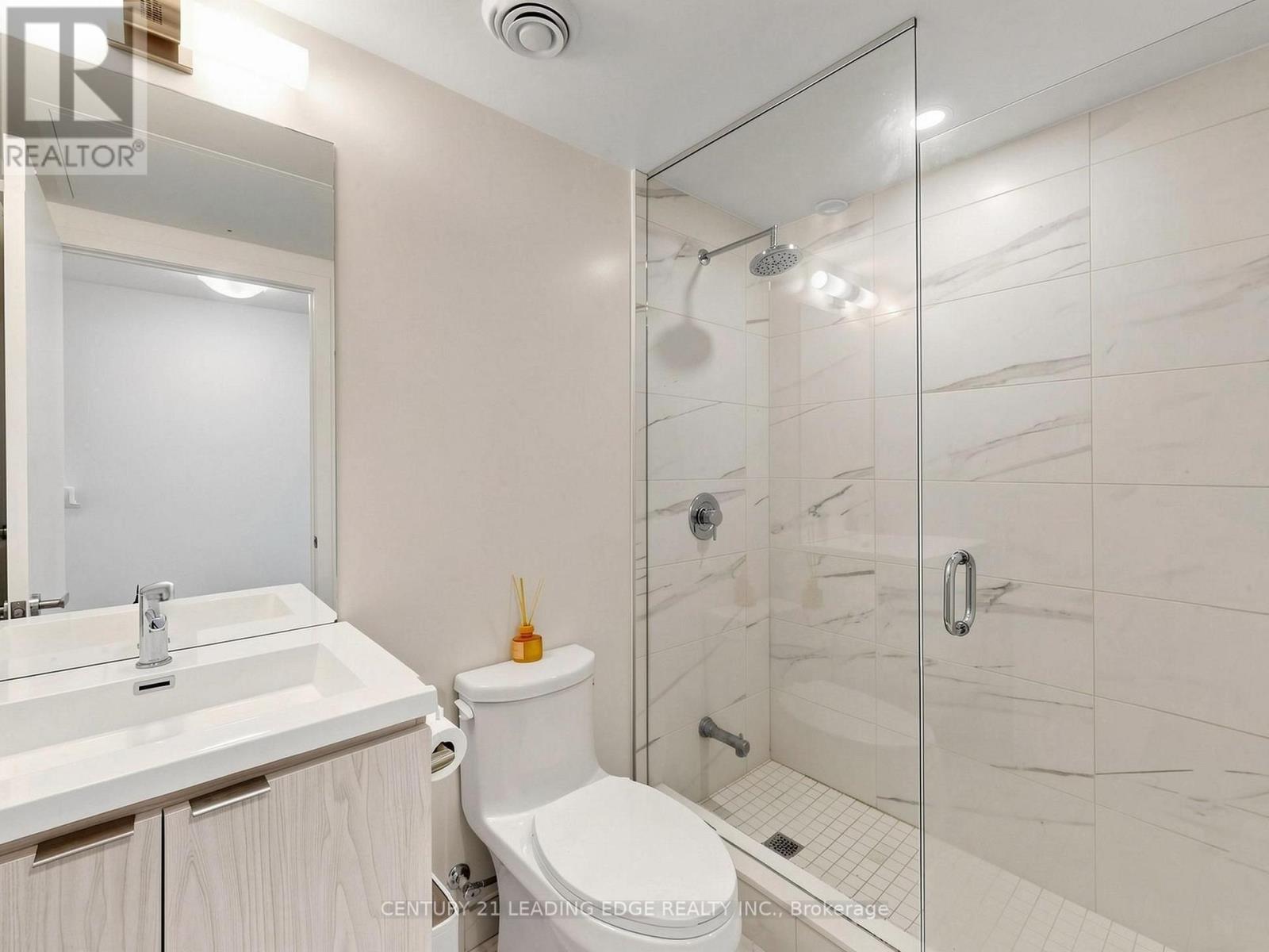 6211 - 55 Cooper Street, Toronto, Ontario  M5E 0G1 - Photo 24 - C13633406