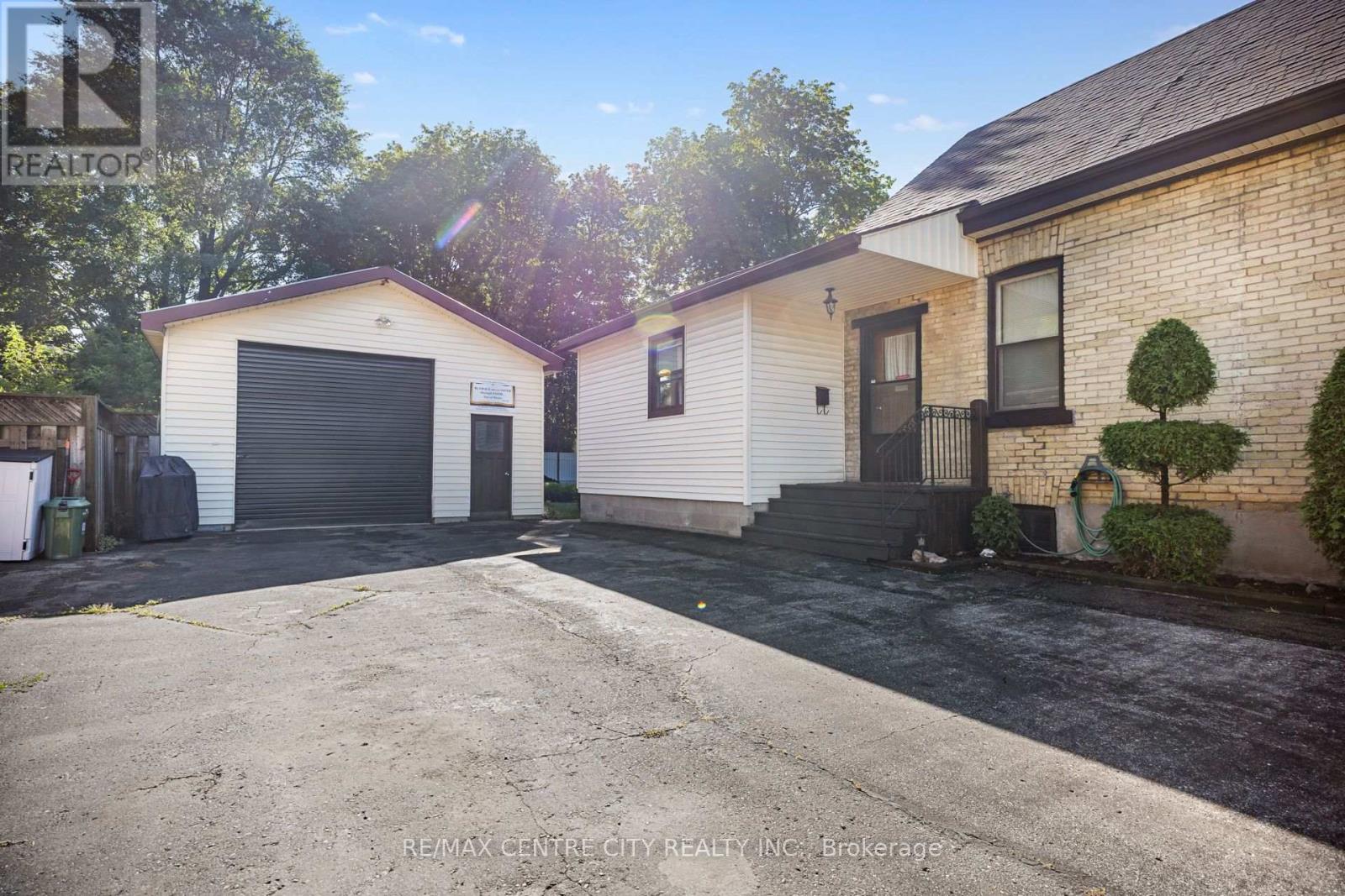 64 Linwood Street, London East, Ontario  N5Y 1W2 - Photo 2 - X13633860