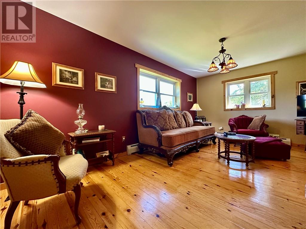 602 Makynen Road, Greater Sudbury, Ontario  P3E 4N1 - Photo 16 - 2129594