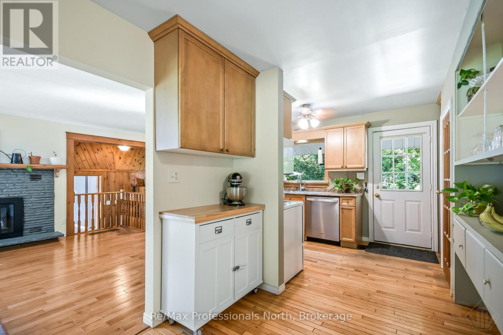 775 Muskoka Beach Road, Gravenhurst, Ontario  P1P 1A7 - Photo 11 - X13633806