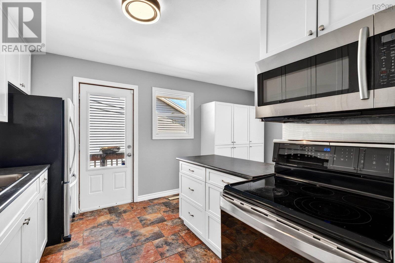 9 Kidston Road, Halifax, Nova Scotia  B3R 2A5 - Photo 14 - 202611682