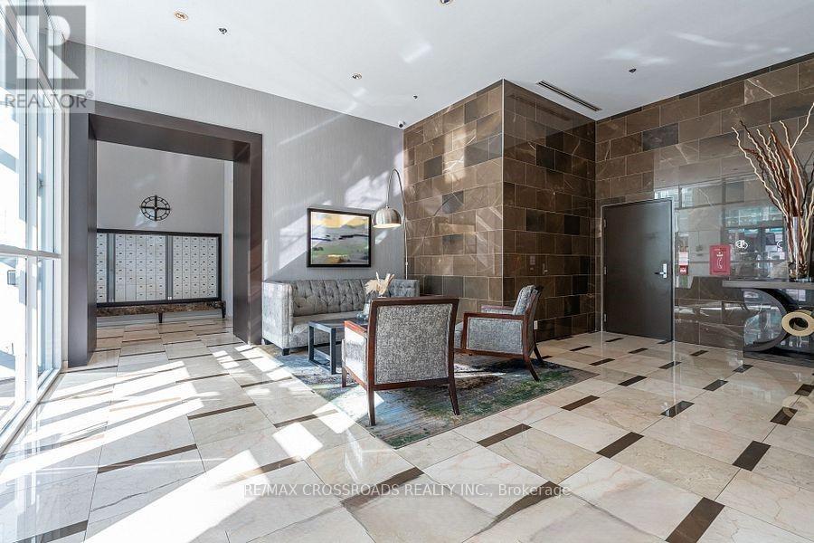 312 - 212 Eglinton Avenue E, Toronto, Ontario  M4P 0A3 - Photo 4 - C13633586