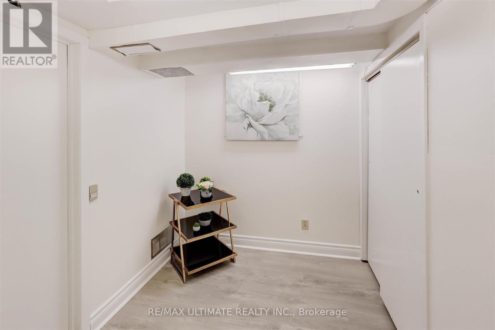 12 Tregellis Road, Toronto, Ontario  M3H 1K2 - Photo 24 - C13633636