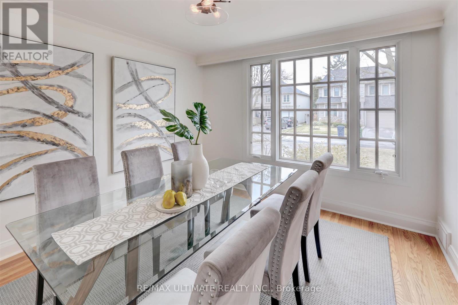 12 Tregellis Road, Toronto, Ontario  M3H 1K2 - Photo 8 - C13633636