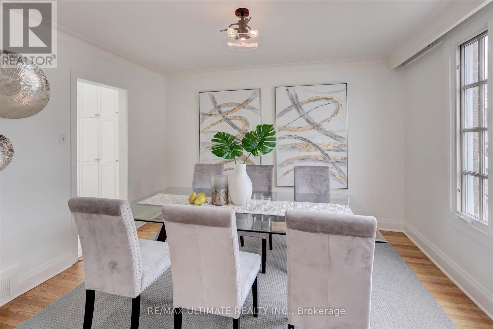 12 Tregellis Road, Toronto, Ontario  M3H 1K2 - Photo 9 - C13633636