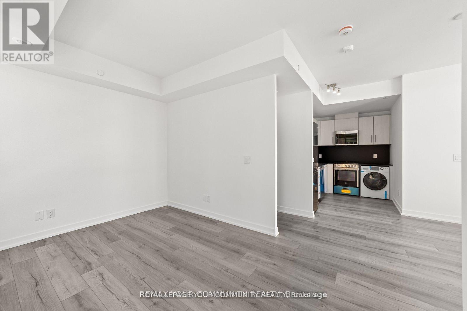 3rd - 11-851 Sheppard Avenue, Toronto, Ontario  M3H 0G2 - Photo 15 - C13633676