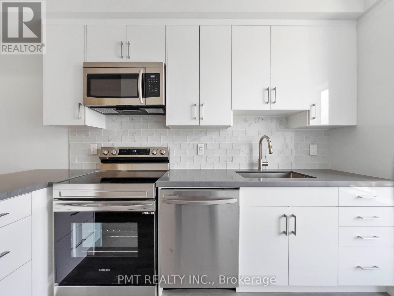 1fm - 531 Delaware Avenue N, Toronto, Ontario M6H 2V3 - Photo 2 - C13633706