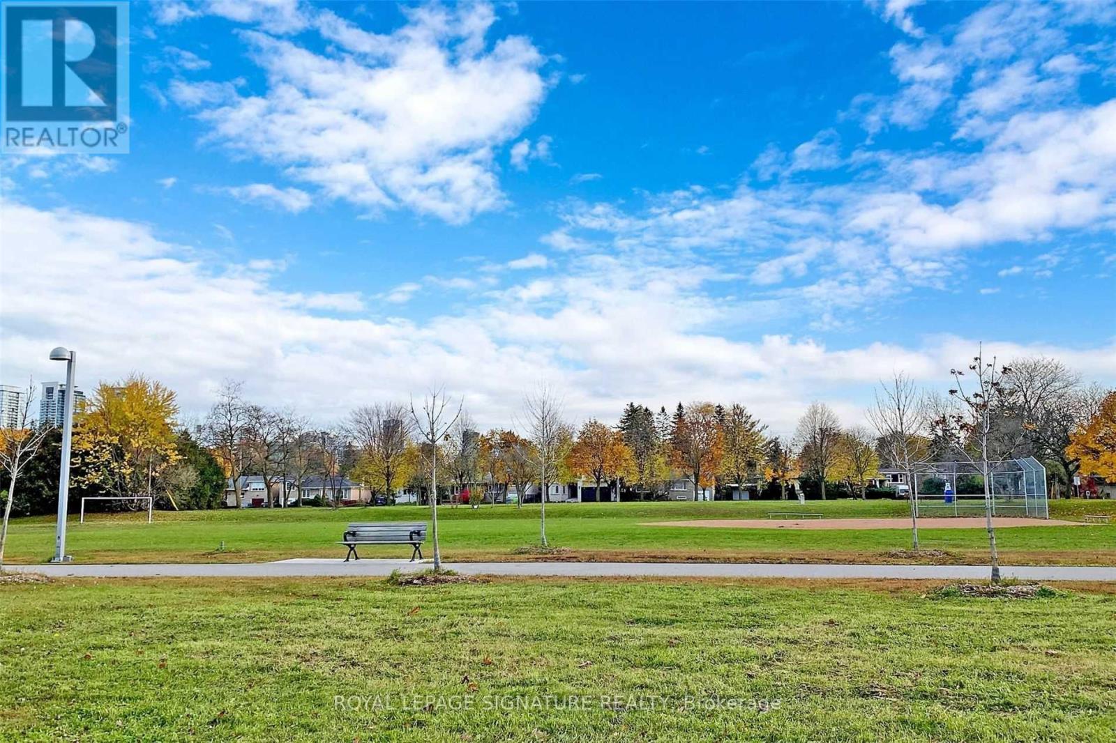 Upper - 65 Holcolm Road, Toronto, Ontario  M2N 2C8 - Photo 19 - C13633714