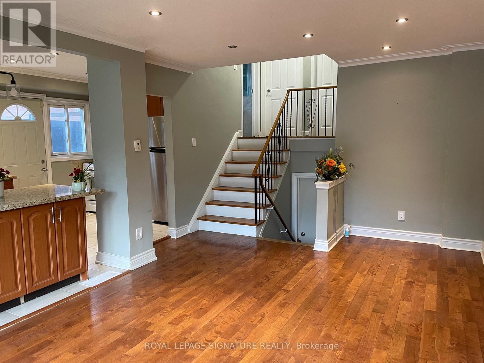 Upper - 65 Holcolm Road, Toronto, Ontario  M2N 2C8 - Photo 23 - C13633714