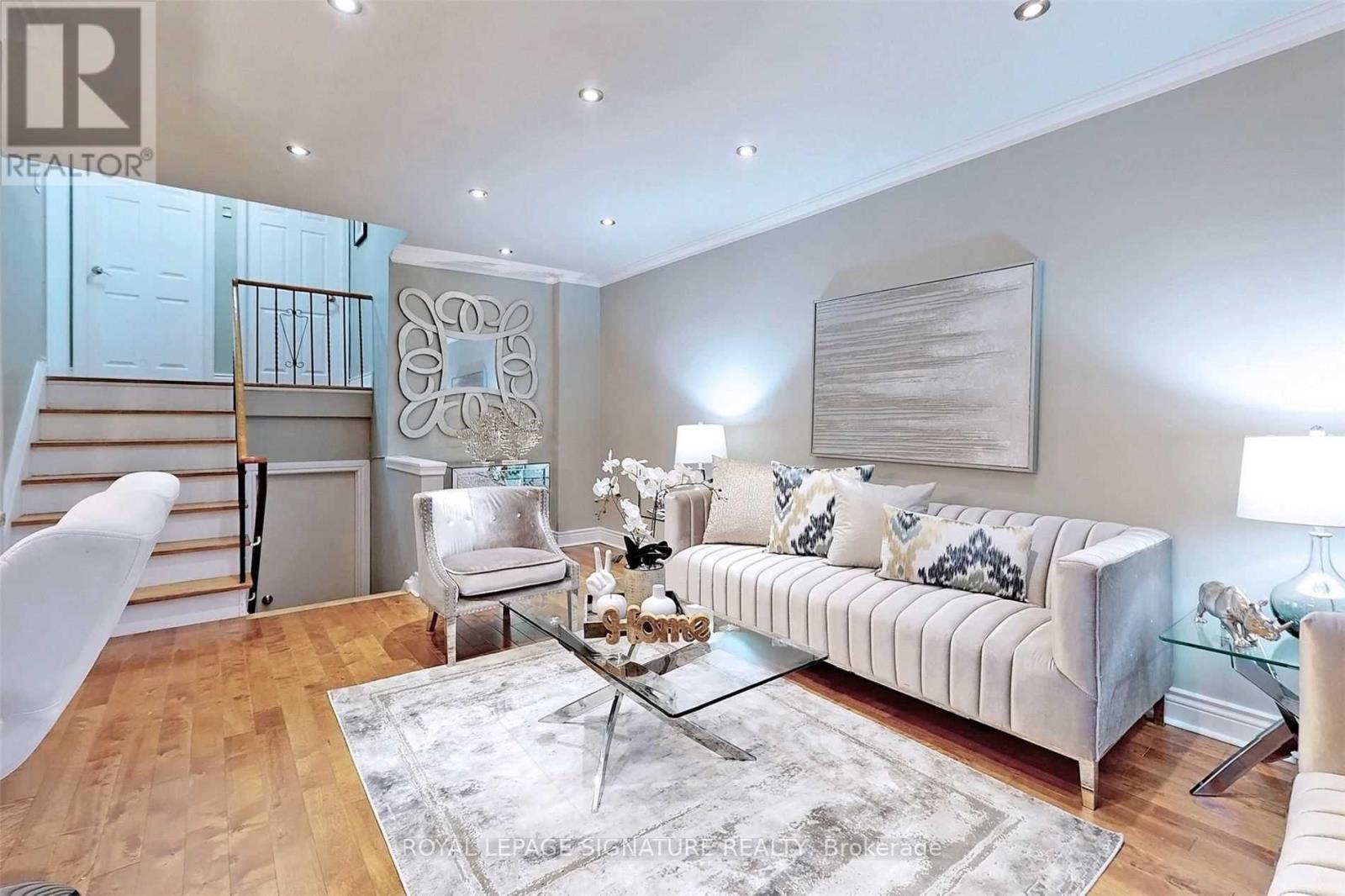 Upper - 65 Holcolm Road, Toronto, Ontario  M2N 2C8 - Photo 4 - C13633714