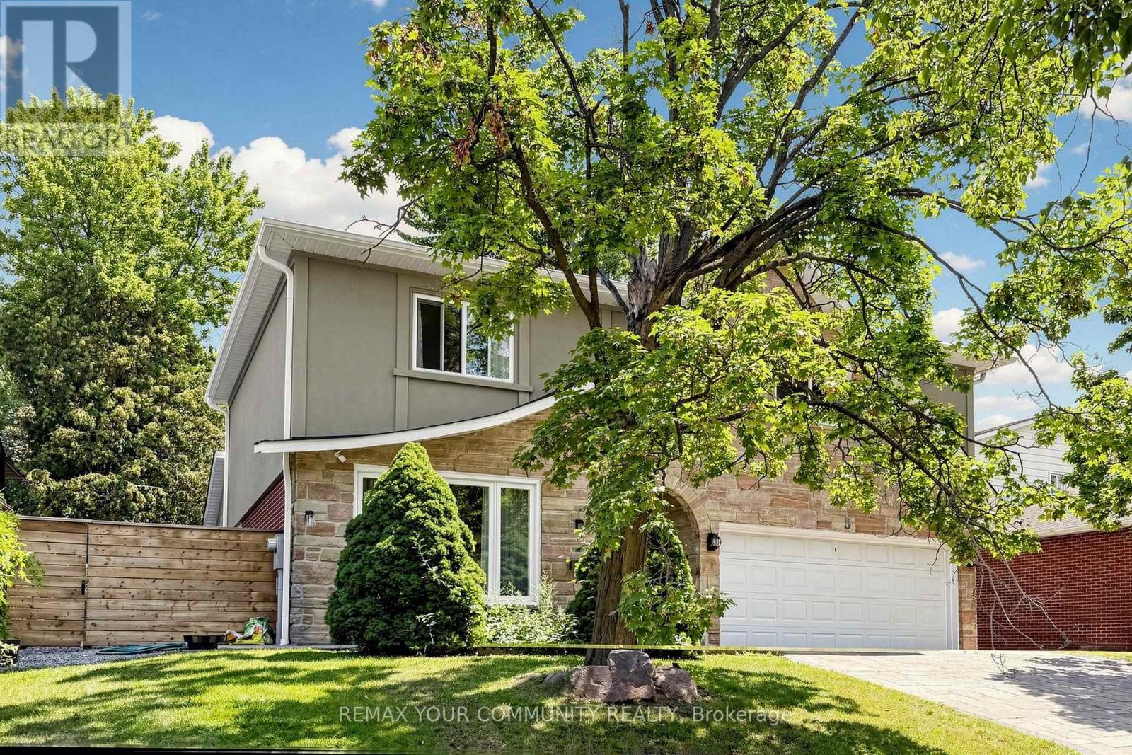 3 Cobblestone Drive, Toronto, Ontario  M2J 2X6 - Photo 2 - C13633736