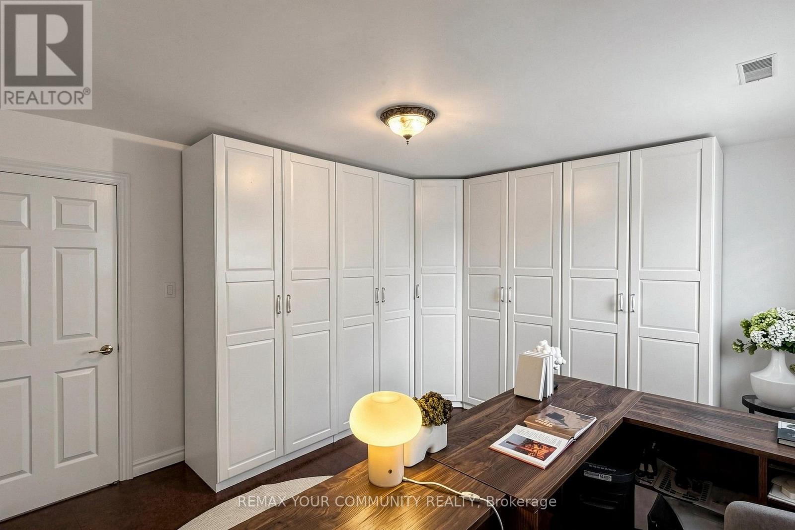 3 Cobblestone Drive, Toronto, Ontario  M2J 2X6 - Photo 36 - C13633736
