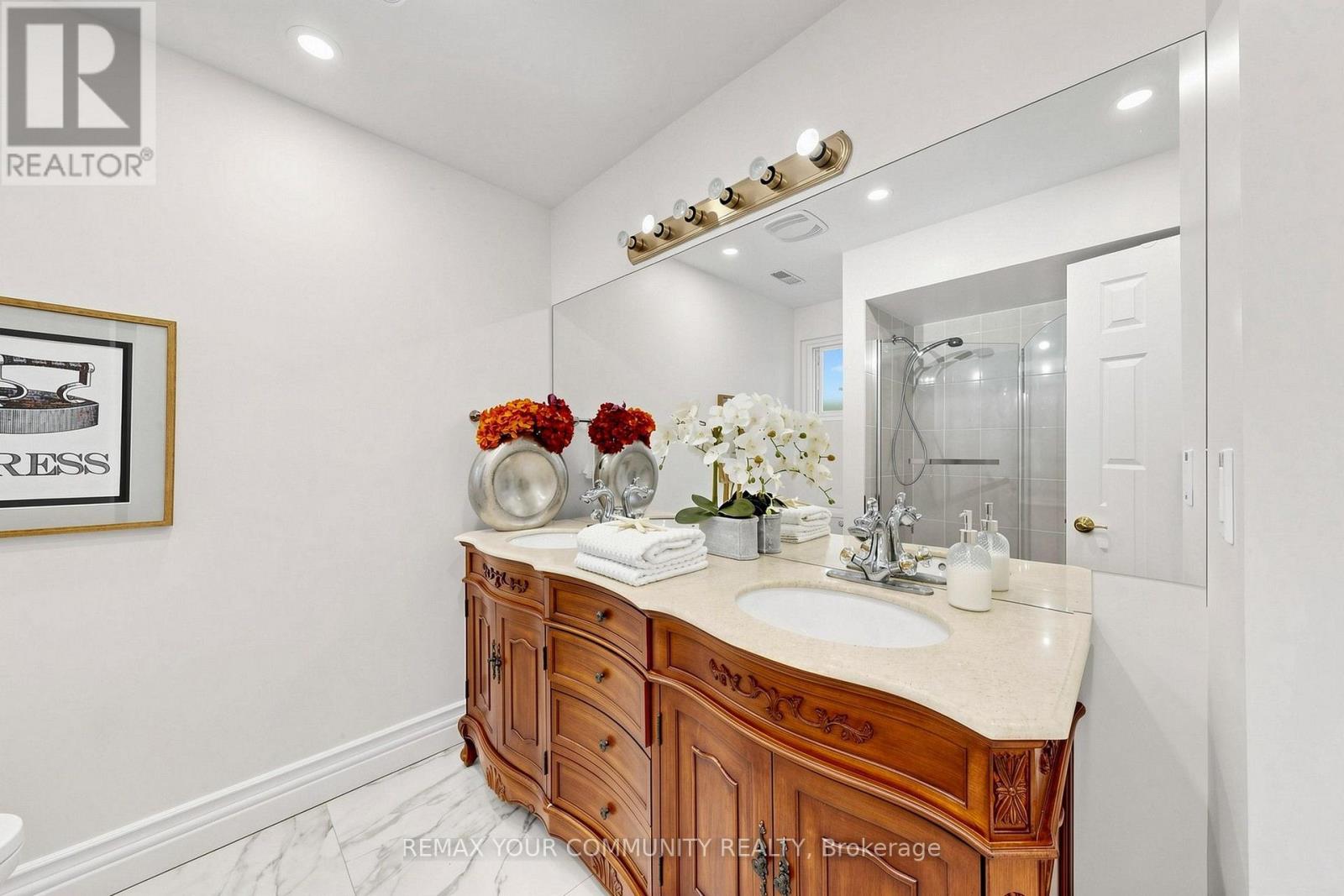3 Cobblestone Drive, Toronto, Ontario  M2J 2X6 - Photo 37 - C13633736