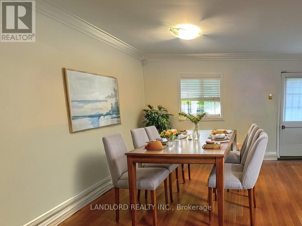 5 Lanbrooke Avenue, Toronto, Ontario  M2R 2C5 - Photo 2 - C13633794