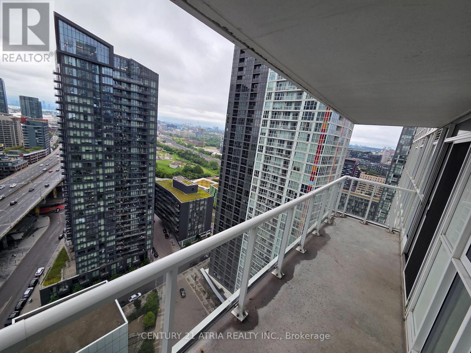 2912 - 75 Queens Wharf Road, Toronto, Ontario  M5V 0J8 - Photo 17 - C13633808