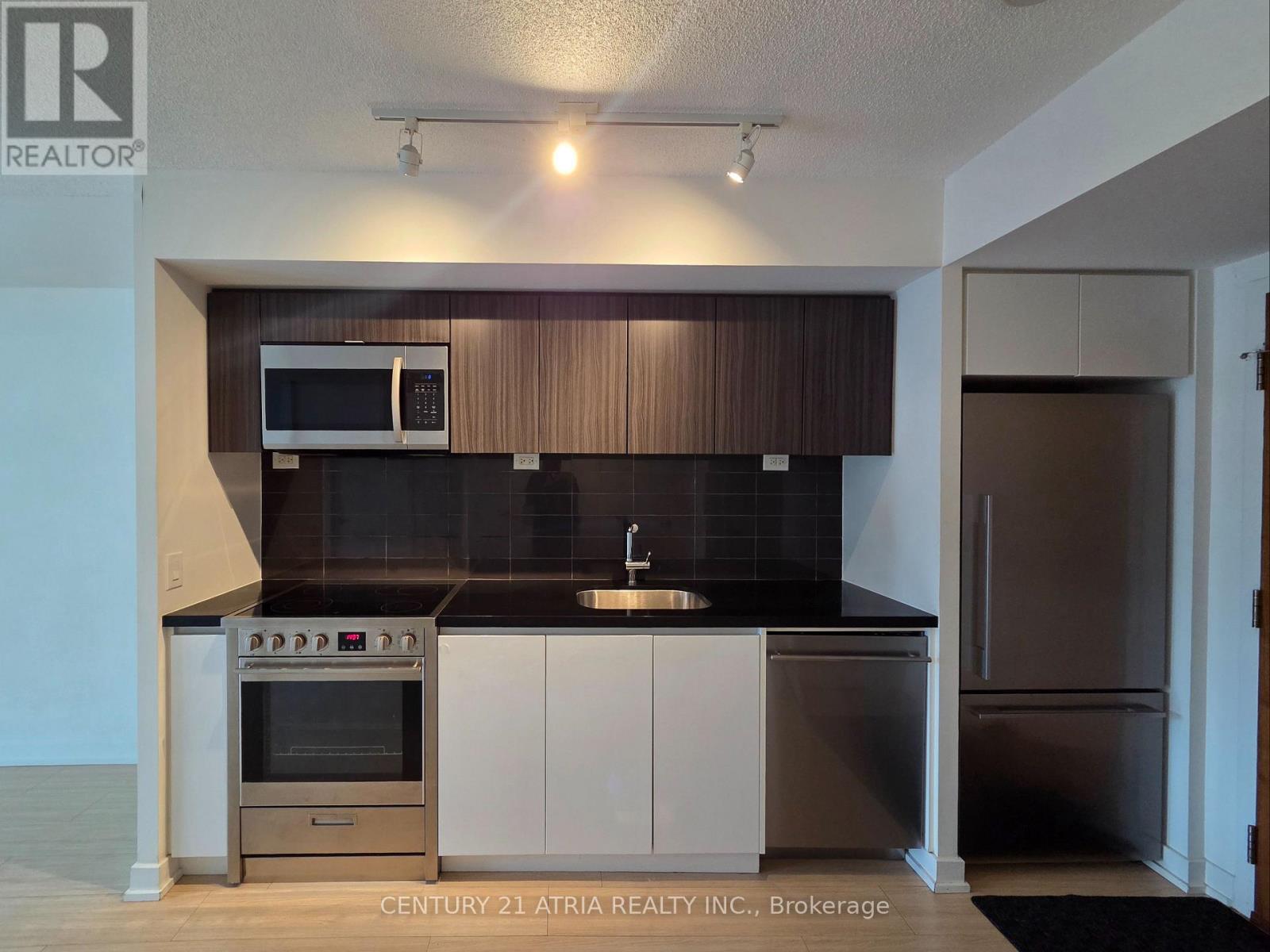 2912 - 75 Queens Wharf Road, Toronto, Ontario  M5V 0J8 - Photo 5 - C13633808