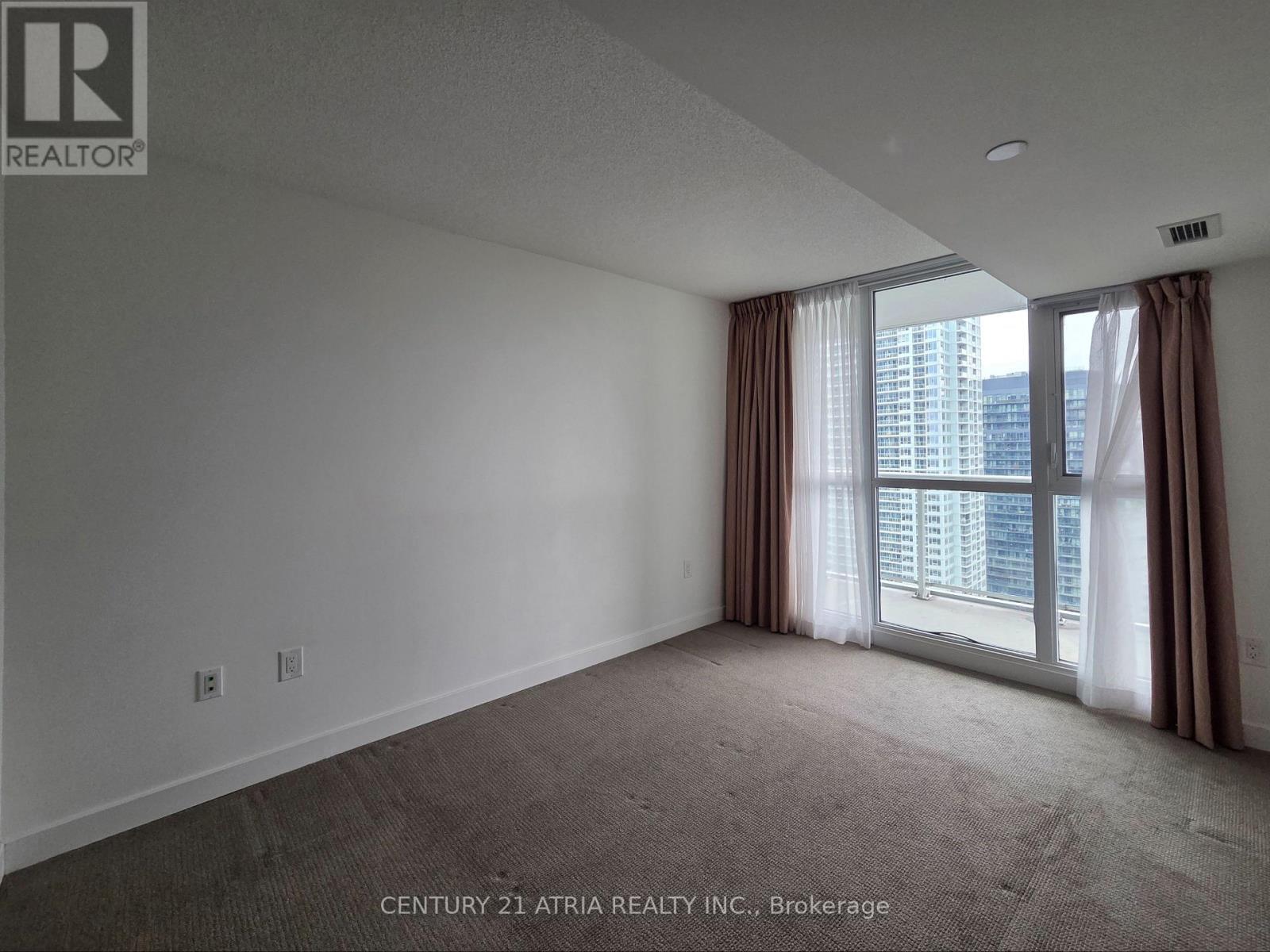 2912 - 75 Queens Wharf Road, Toronto, Ontario  M5V 0J8 - Photo 9 - C13633808