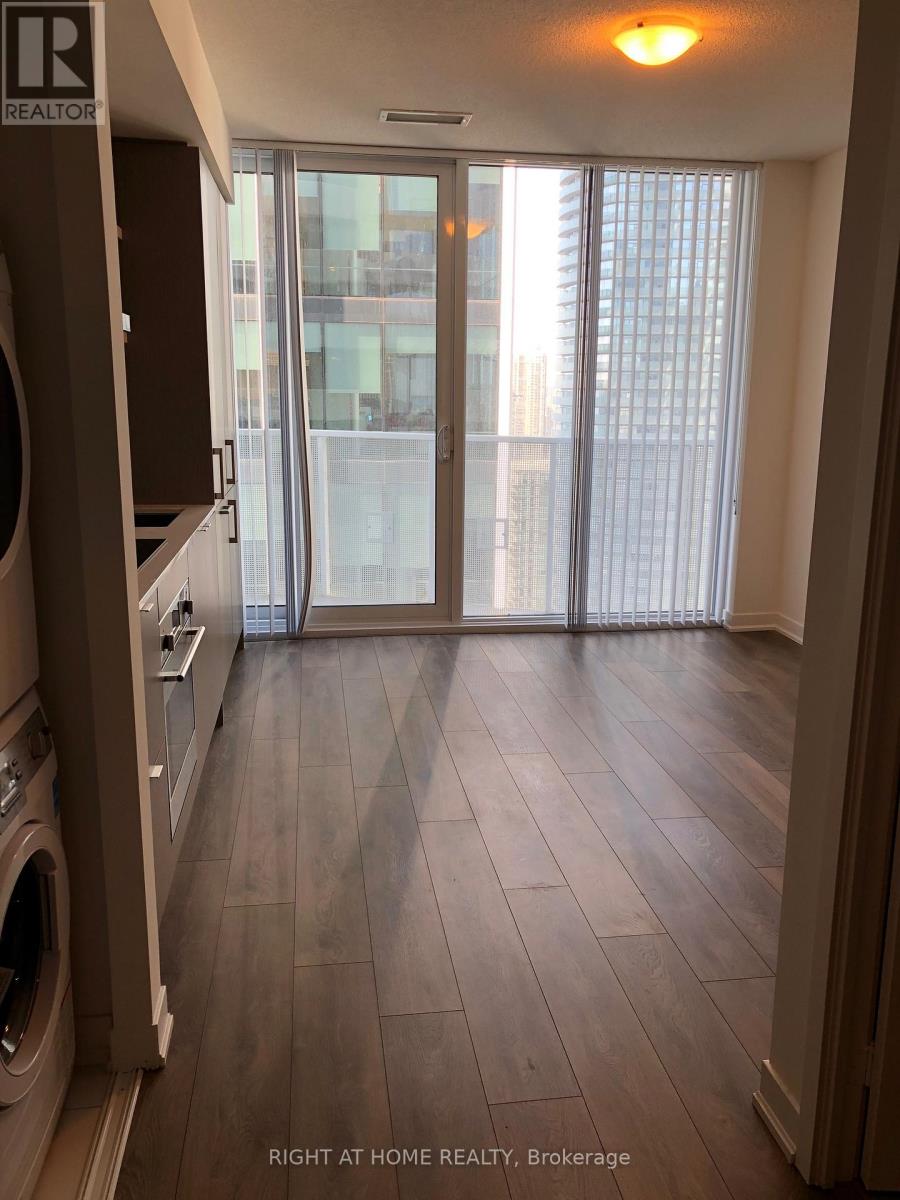 3911 - 100 Harbour Street, Toronto, Ontario  M5J 2T5 - Photo 6 - C13633882