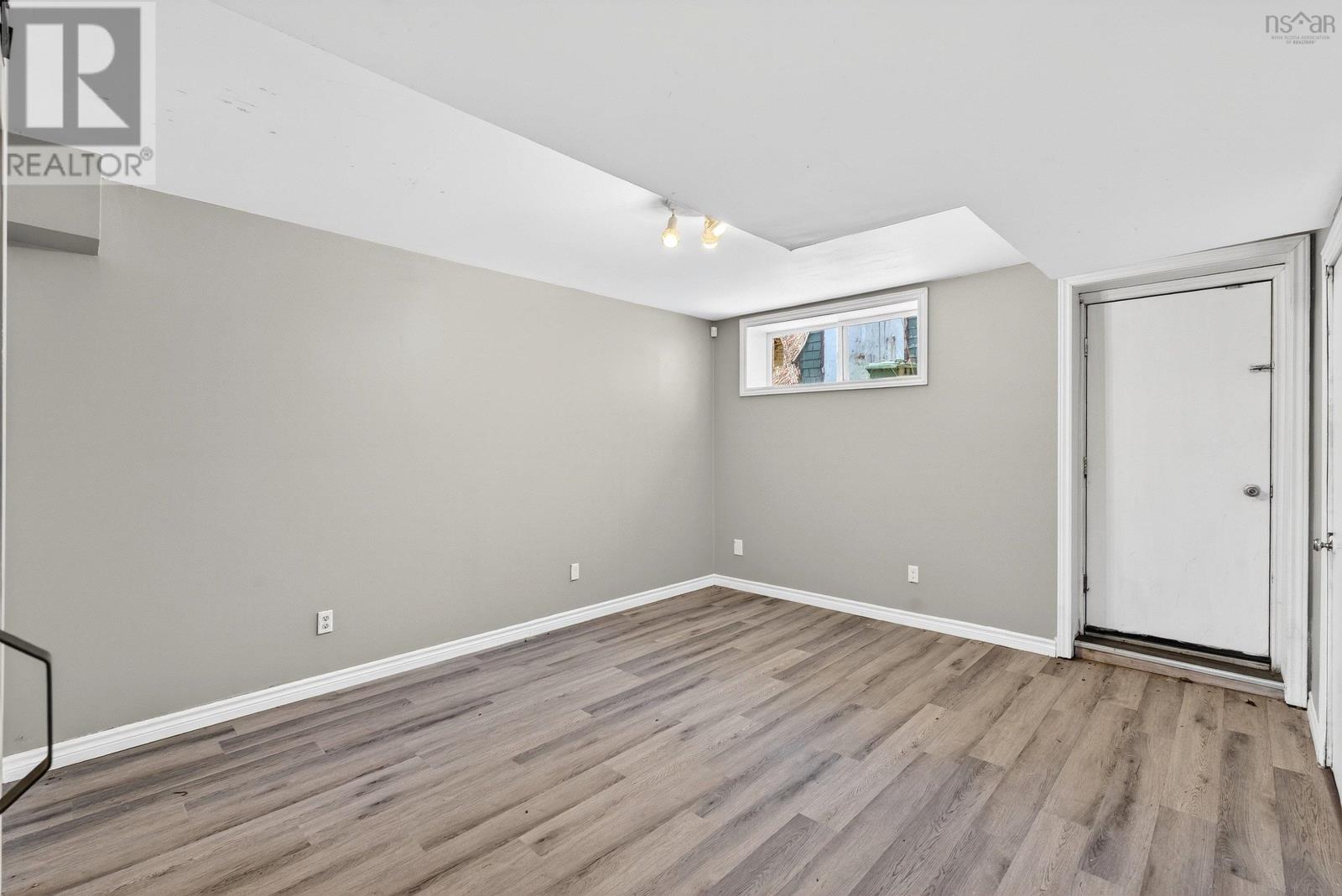 9 Kidston Road, Halifax, Nova Scotia  B3R 2A5 - Photo 35 - 202611682
