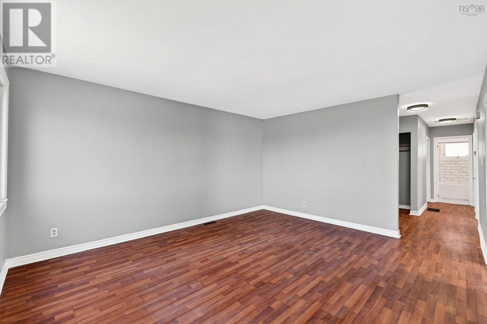 9 Kidston Road, Halifax, Nova Scotia  B3R 2A5 - Photo 4 - 202611682