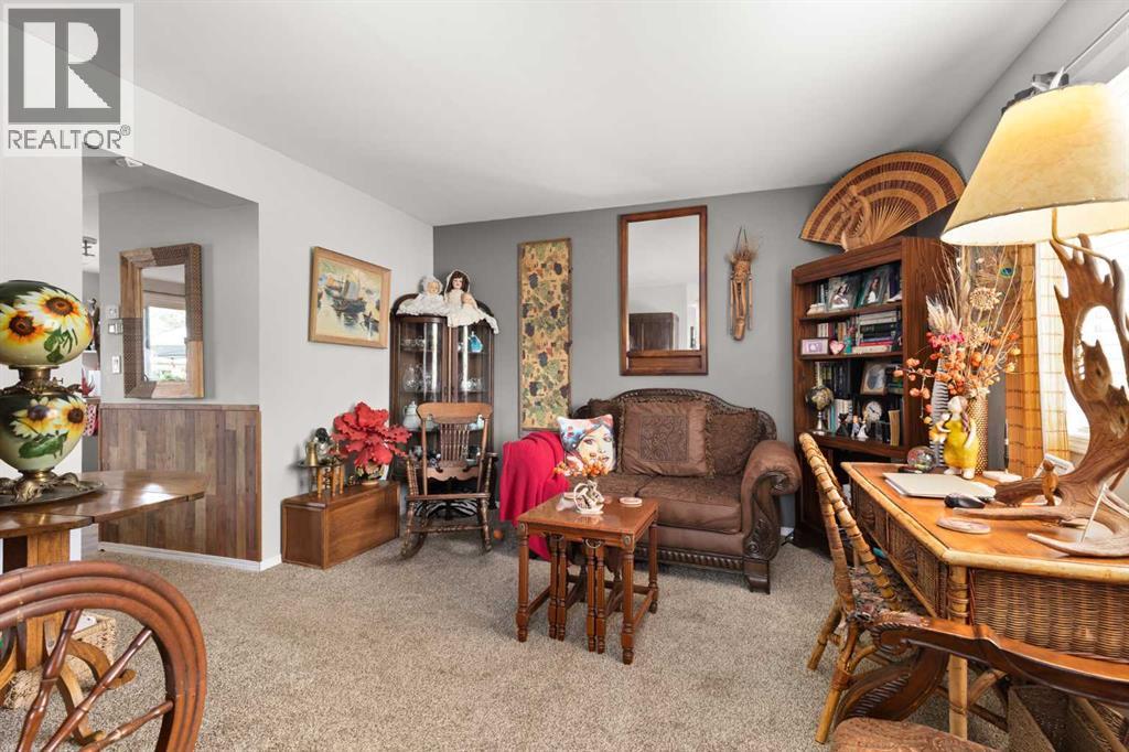 140 6 Street SE, Medicine Hat, Alberta  T1A 1G8 - Photo 8 - A2327559