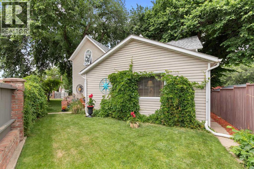 140 6 Street SE, Medicine Hat, Alberta  T1A 1G8 - Photo 34 - A2327559