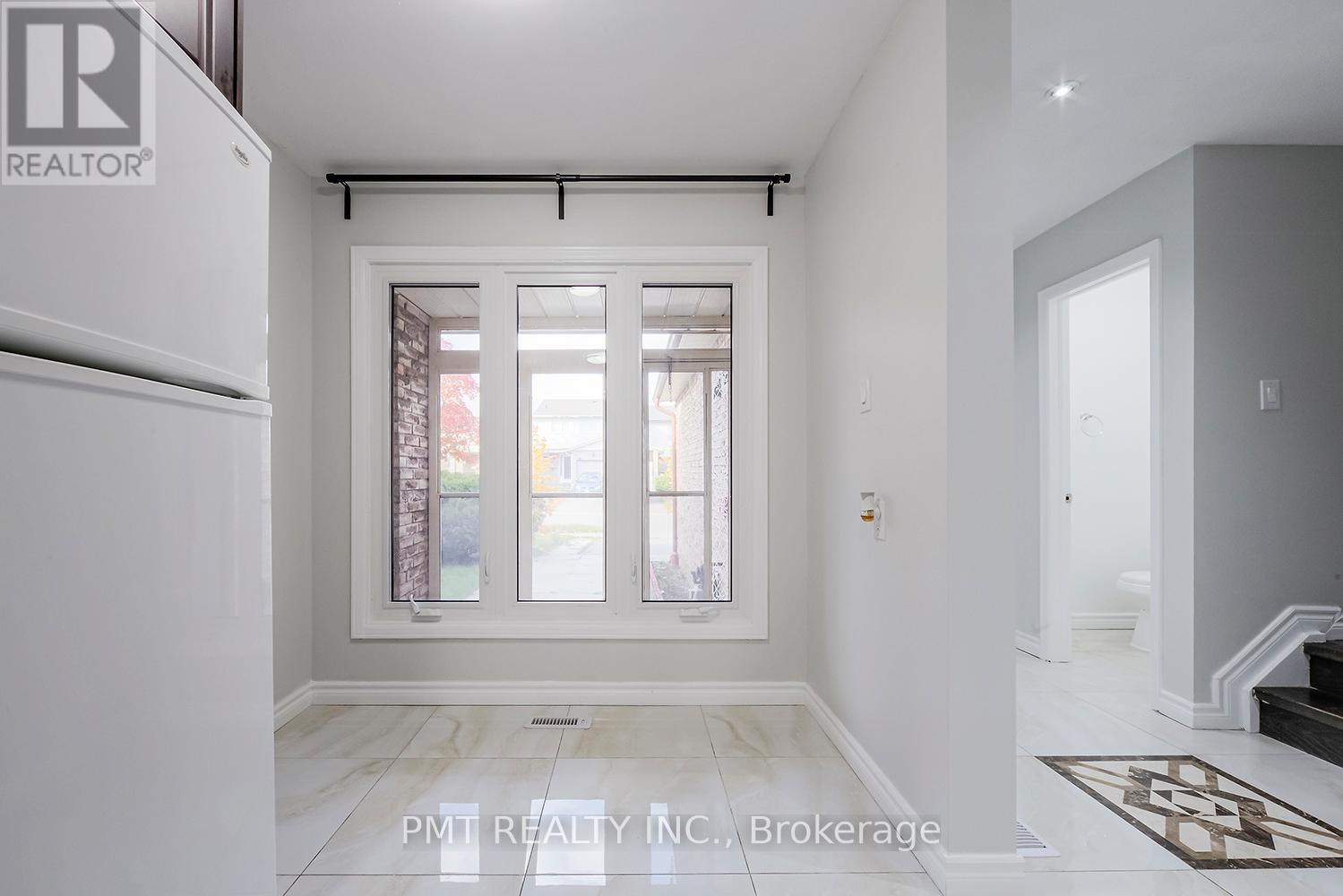 26 Granada Crescent, Toronto, Ontario  M1B 2H5 - Photo 8 - E13633552
