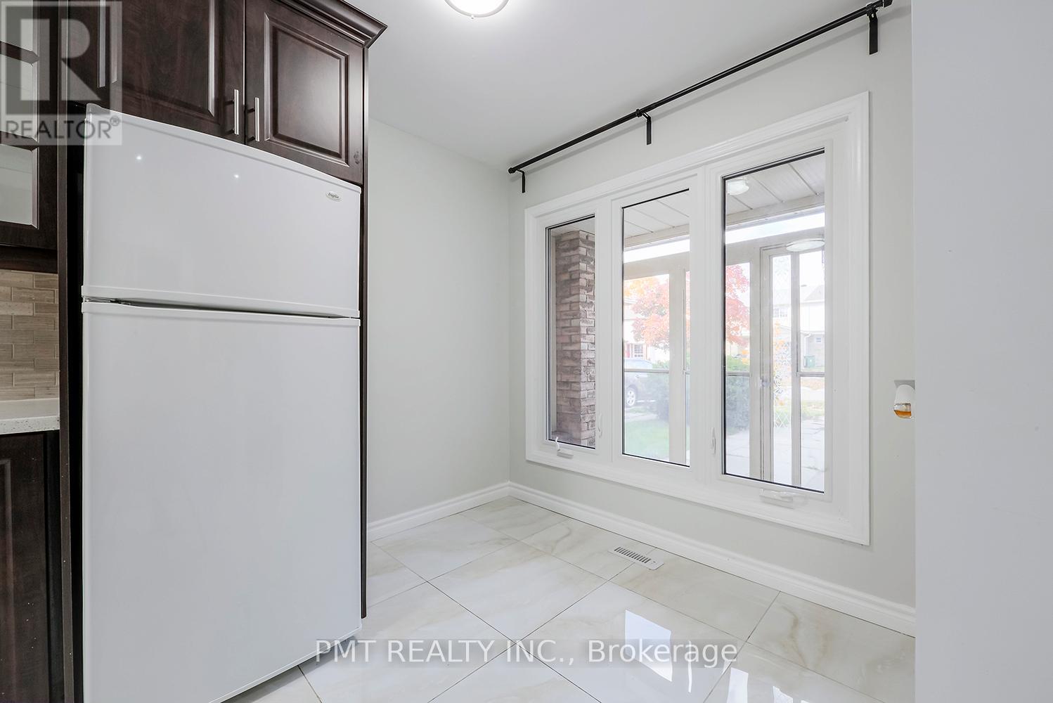 26 Granada Crescent, Toronto, Ontario  M1B 2H5 - Photo 9 - E13633552