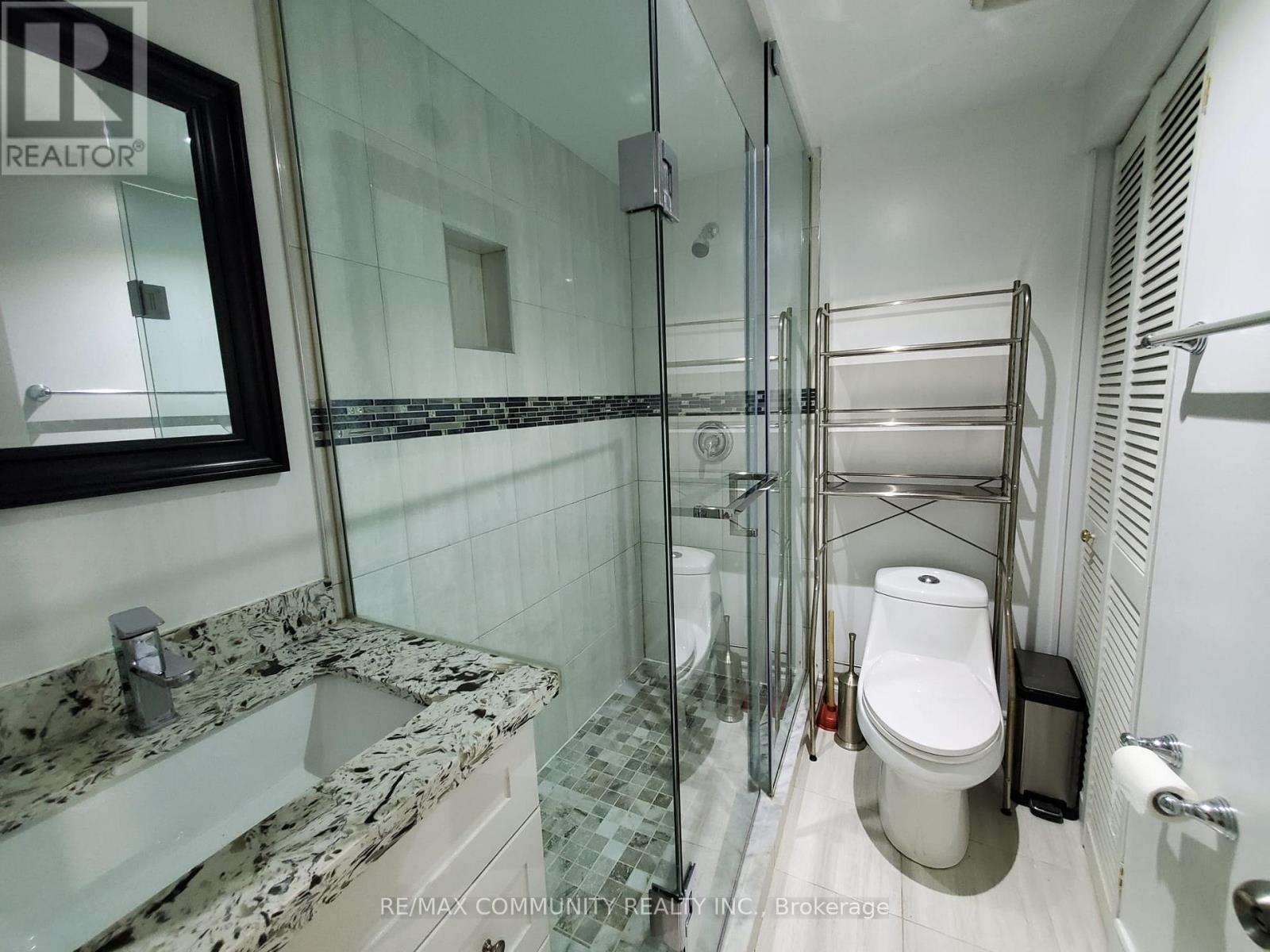 Basement - 4 Elliottglen Drive, Ajax, Ontario  L1Z 0C1 - Photo 11 - E13633728