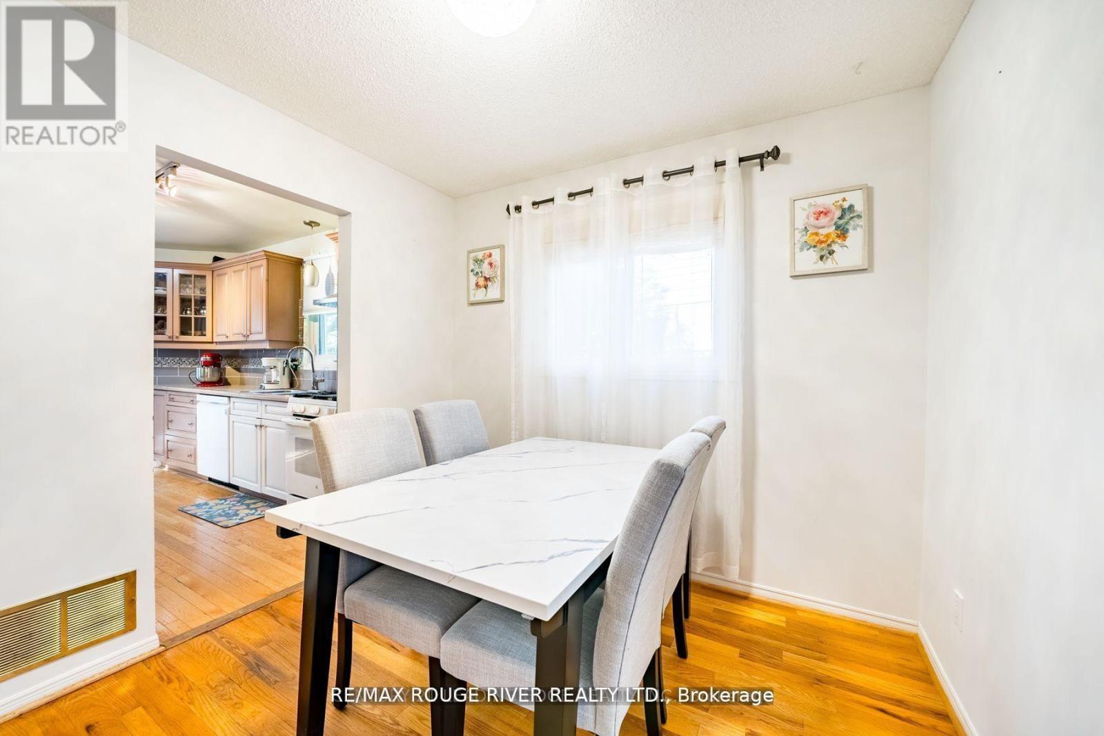 880 Castlegrove Avenue, Oshawa, Ontario  L1J 7Y4 - Photo 6 - E13633862