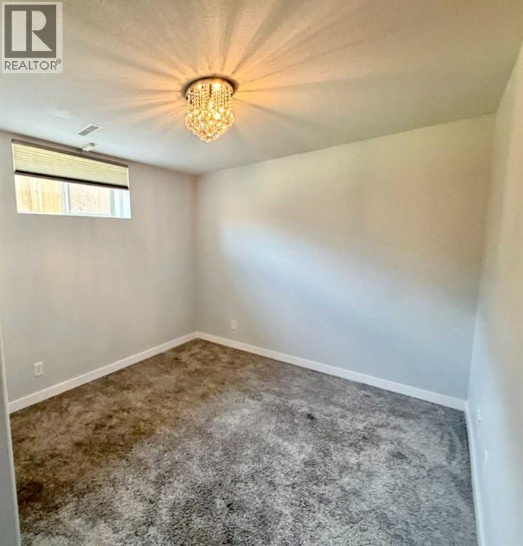 64 Addington Drive, Red Deer, Alberta  T4R 2Y4 - Photo 25 - A2326360