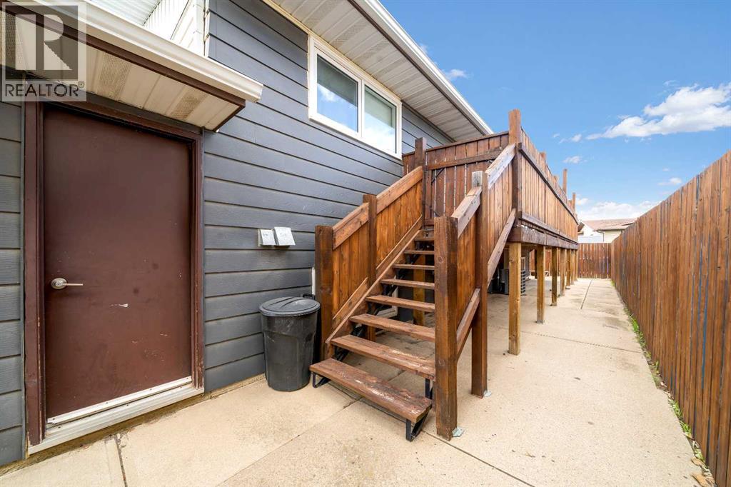 157 Calder Road SE, Medicine Hat, Alberta  T1B 3L6 - Photo 34 - A2334243