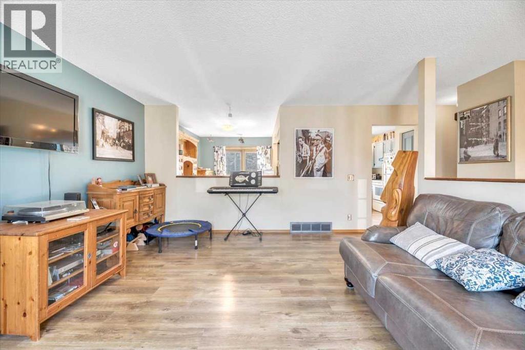 331 5 Avenue, Strathmore, Alberta  T1P 1B5 - Photo 27 - A2334303