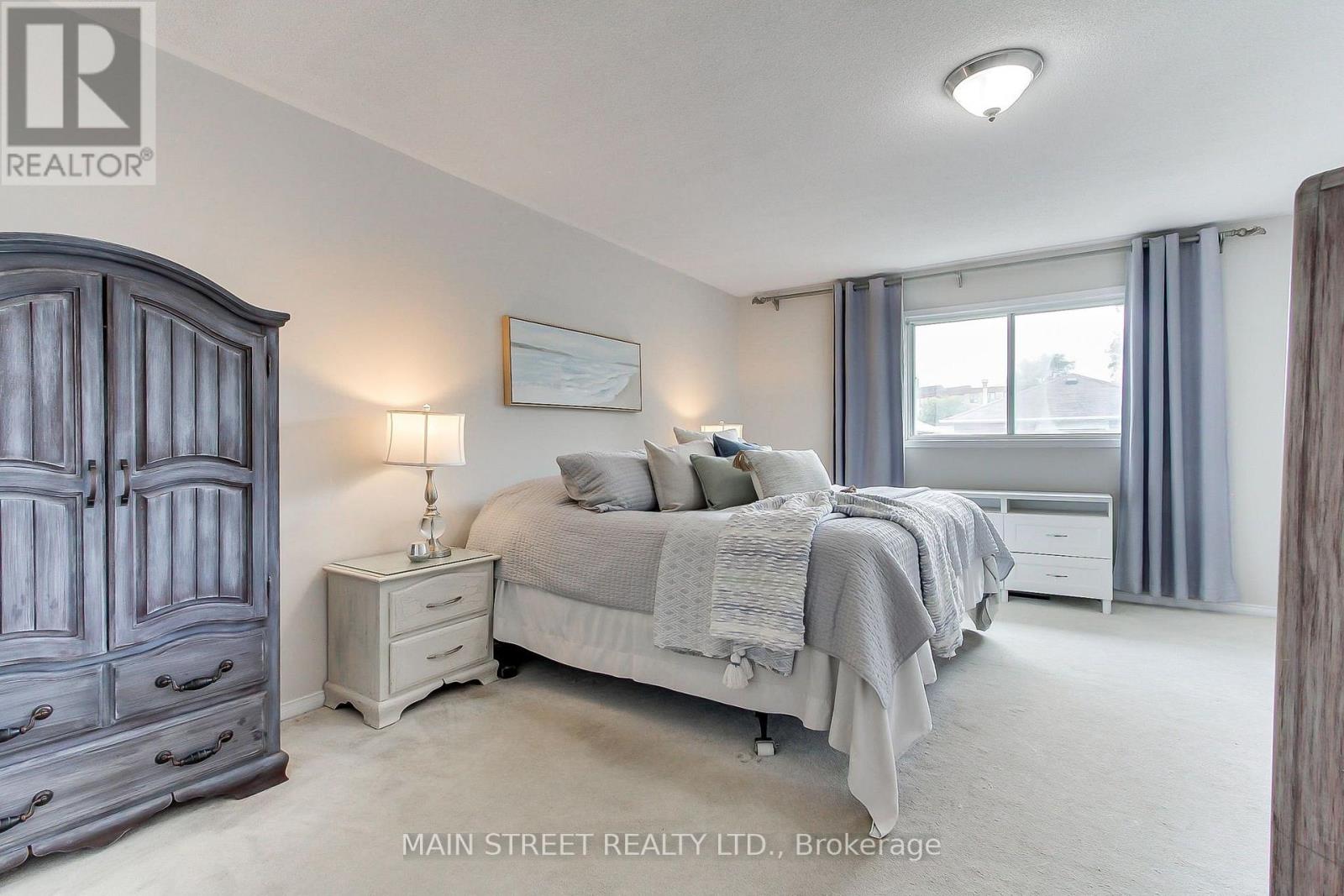 70 Dunsmore Crescent, Richmond Hill, Ontario L4C 0C5 - Photo 17 - N13633560