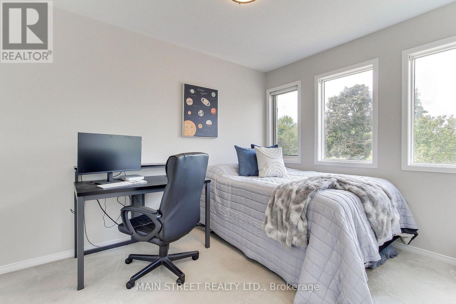 70 Dunsmore Crescent, Richmond Hill, Ontario L4C 0C5 - Photo 24 - N13633560