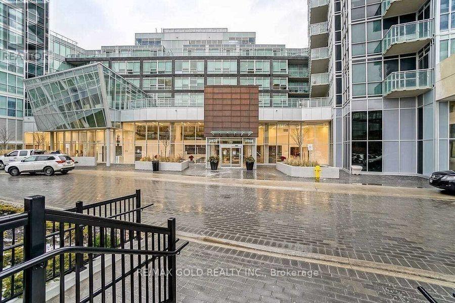 1002 - 2916 Highway 7 Road, Vaughan, Ontario  L4K 0K6 - Photo 2 - N13633574