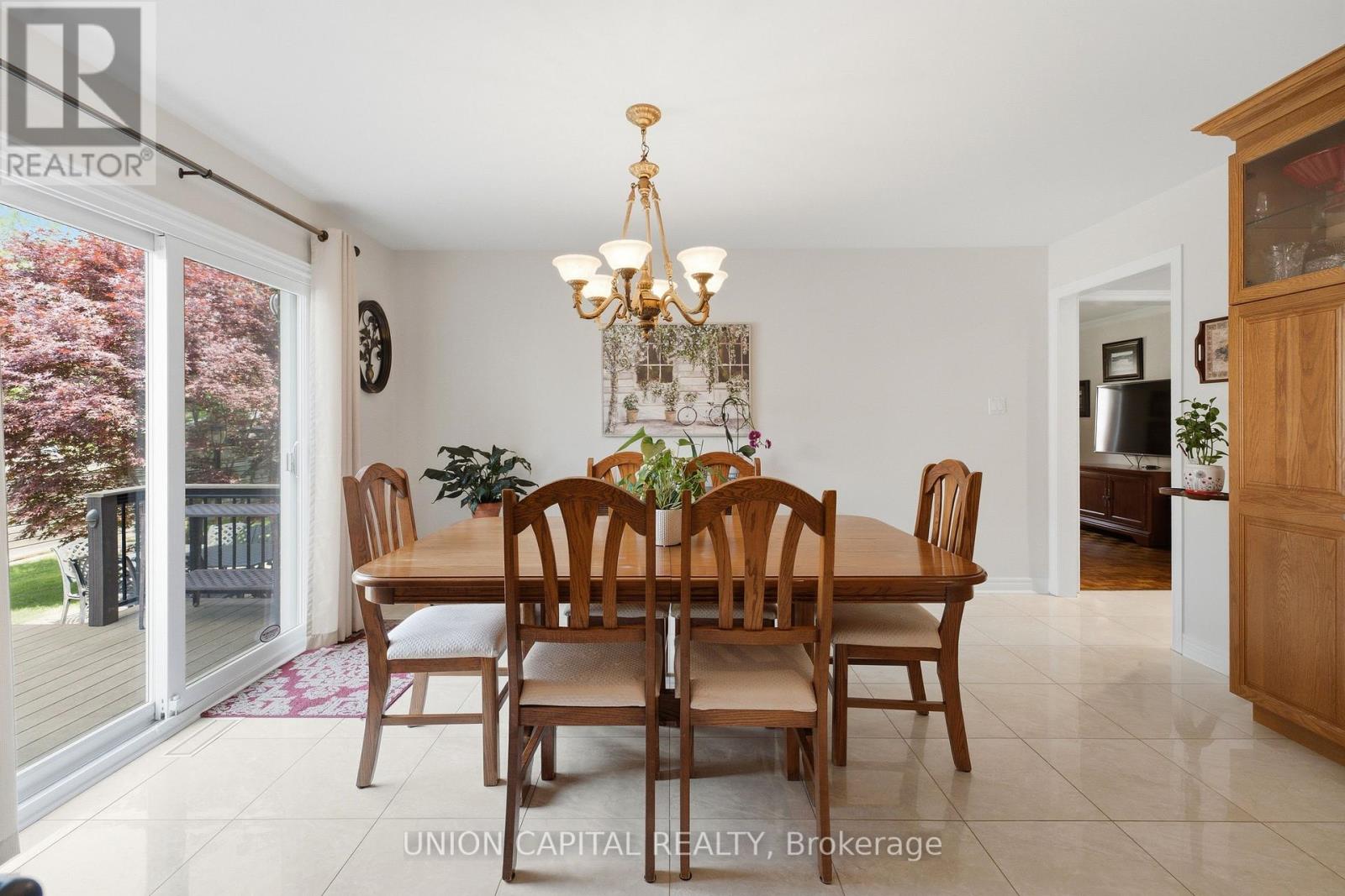 10 Myers Boulevard, Richmond Hill, Ontario  L4C 0C2 - Photo 12 - N13633604