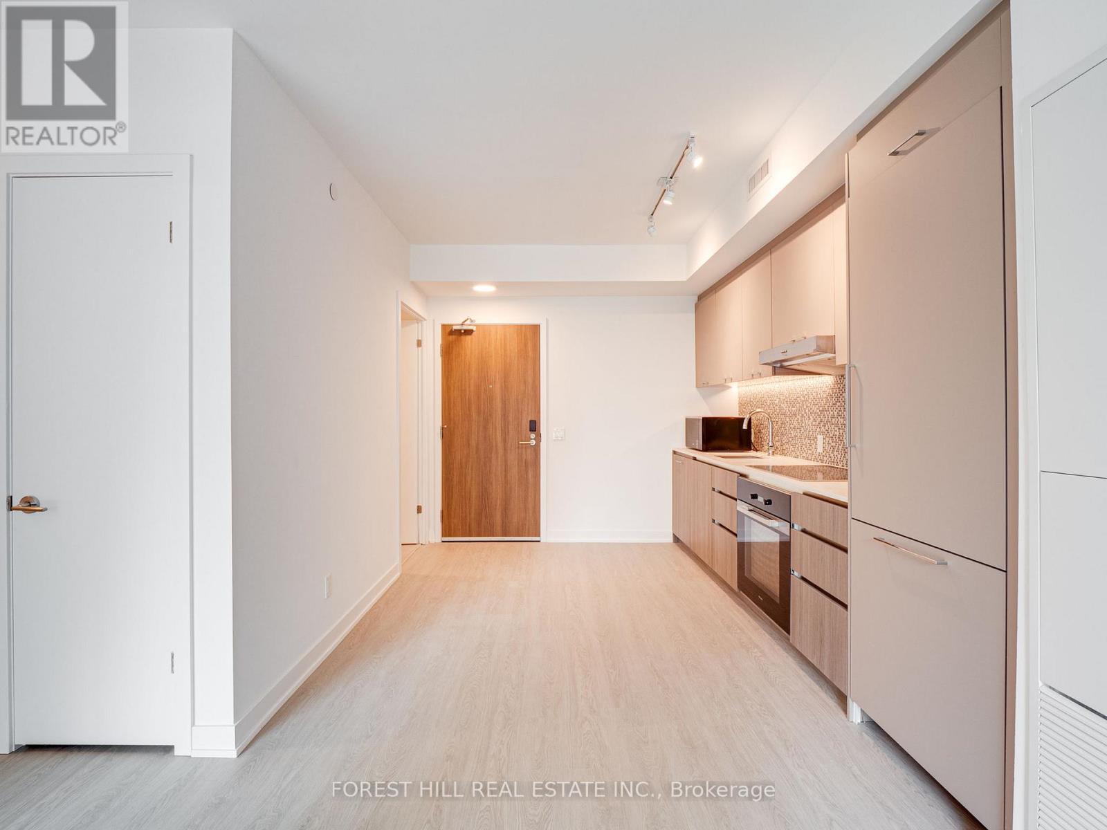 202 - 8188 YONGE STREET