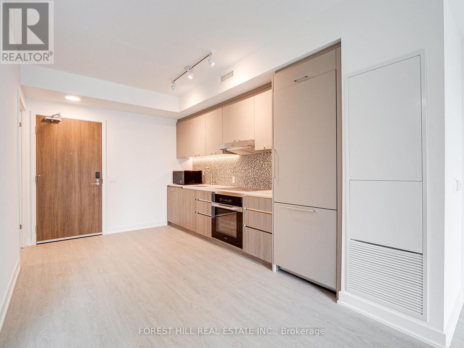 202 - 8188 Yonge Street, Vaughan, Ontario  L4J 0M2 - Photo 4 - N13633620