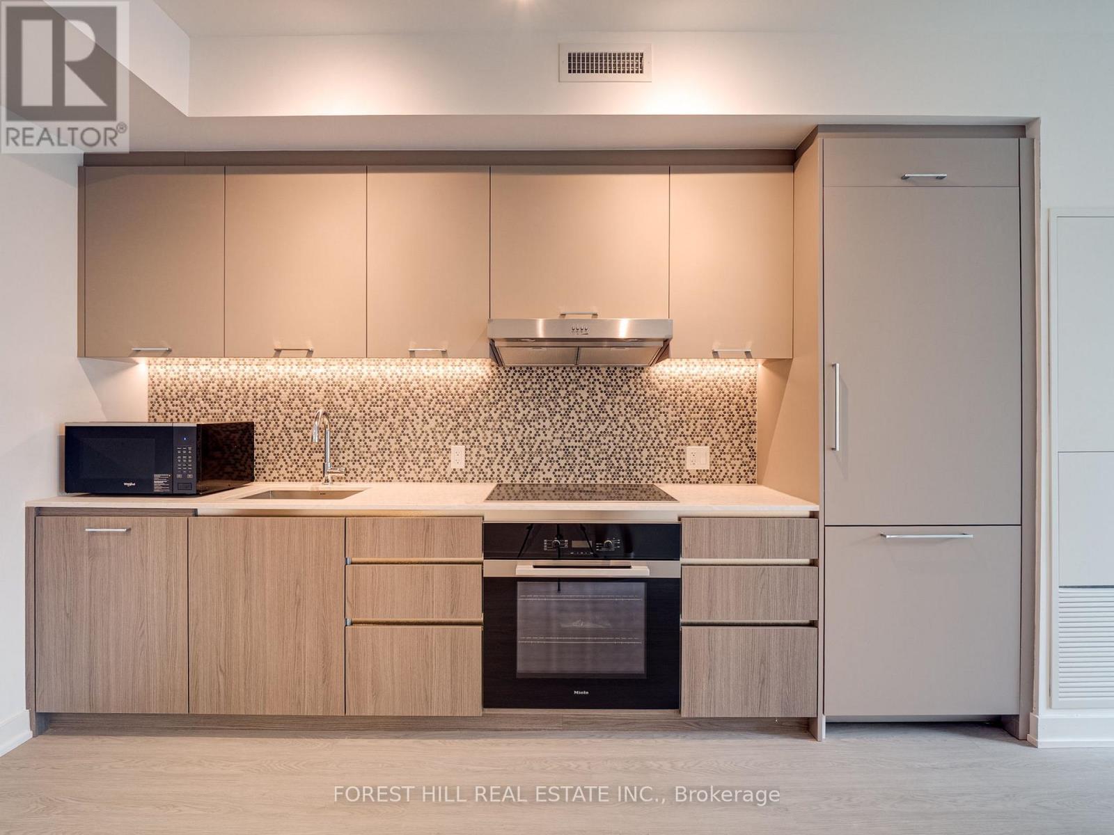 202 - 8188 Yonge Street, Vaughan, Ontario  L4J 0M2 - Photo 5 - N13633620